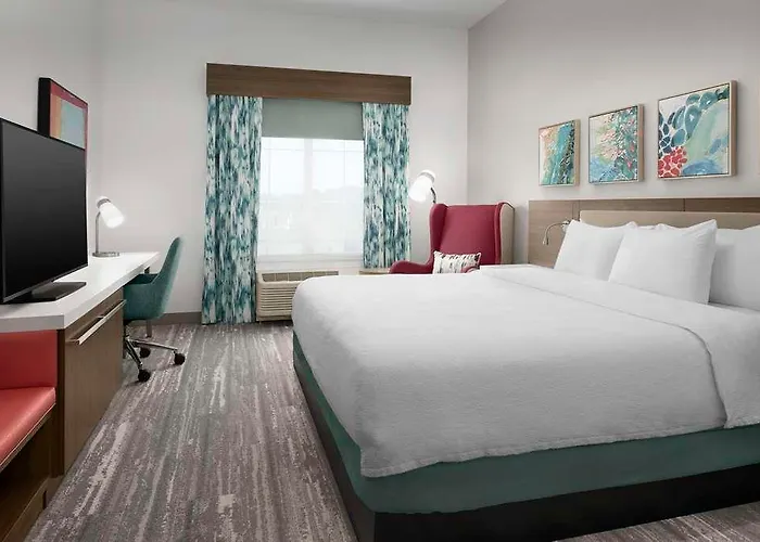 Hilton Garden Downtown * Pensacola